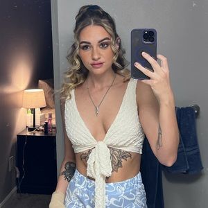 White Cross Tie in front Top